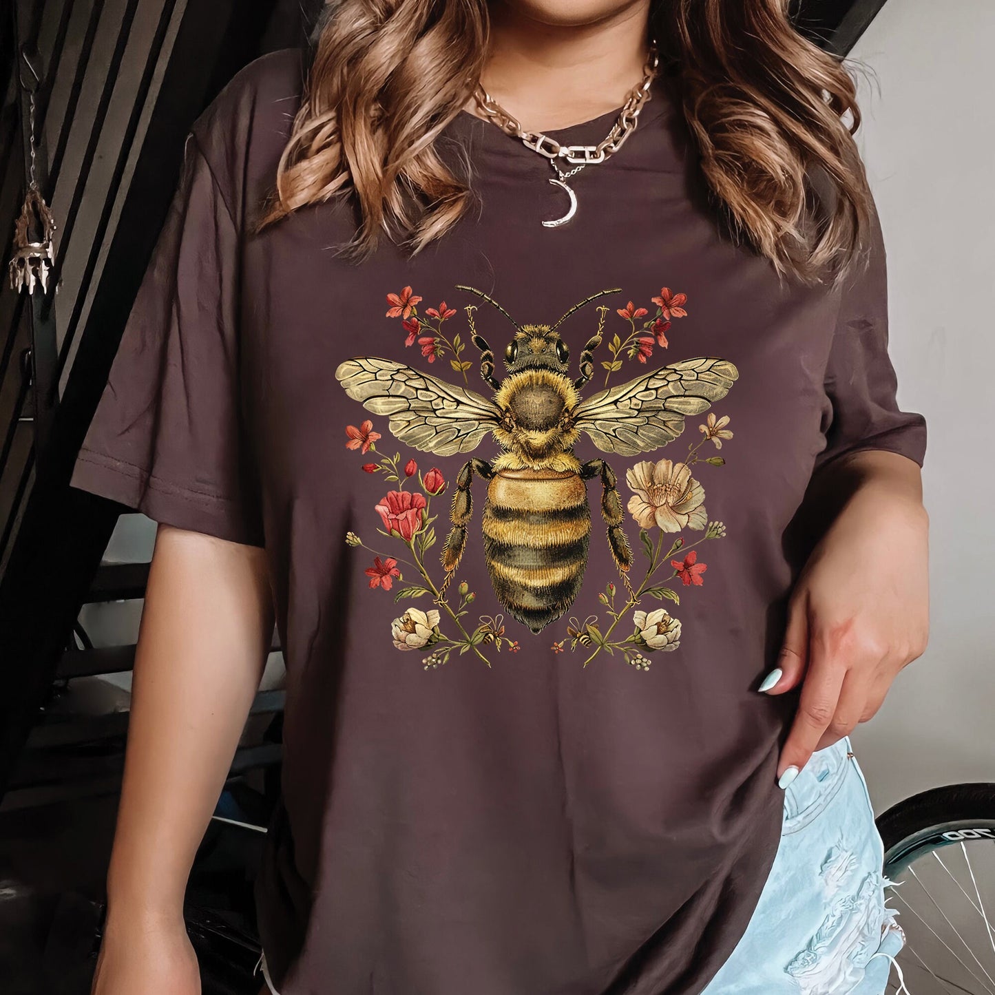 Vintage Floral Queen Bee T-Shirt