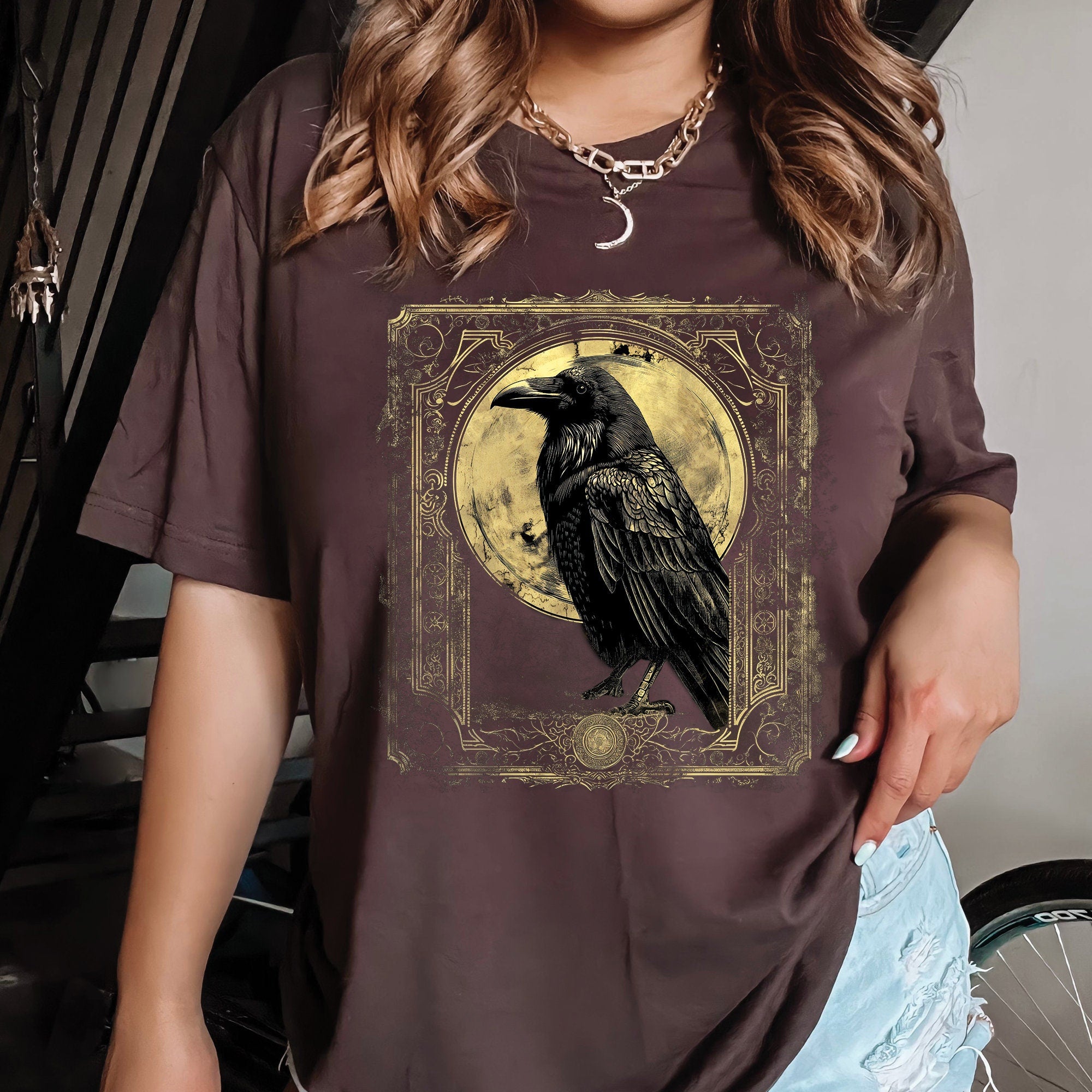 Gothic Raven Vintage Tarot Card T-Shirt