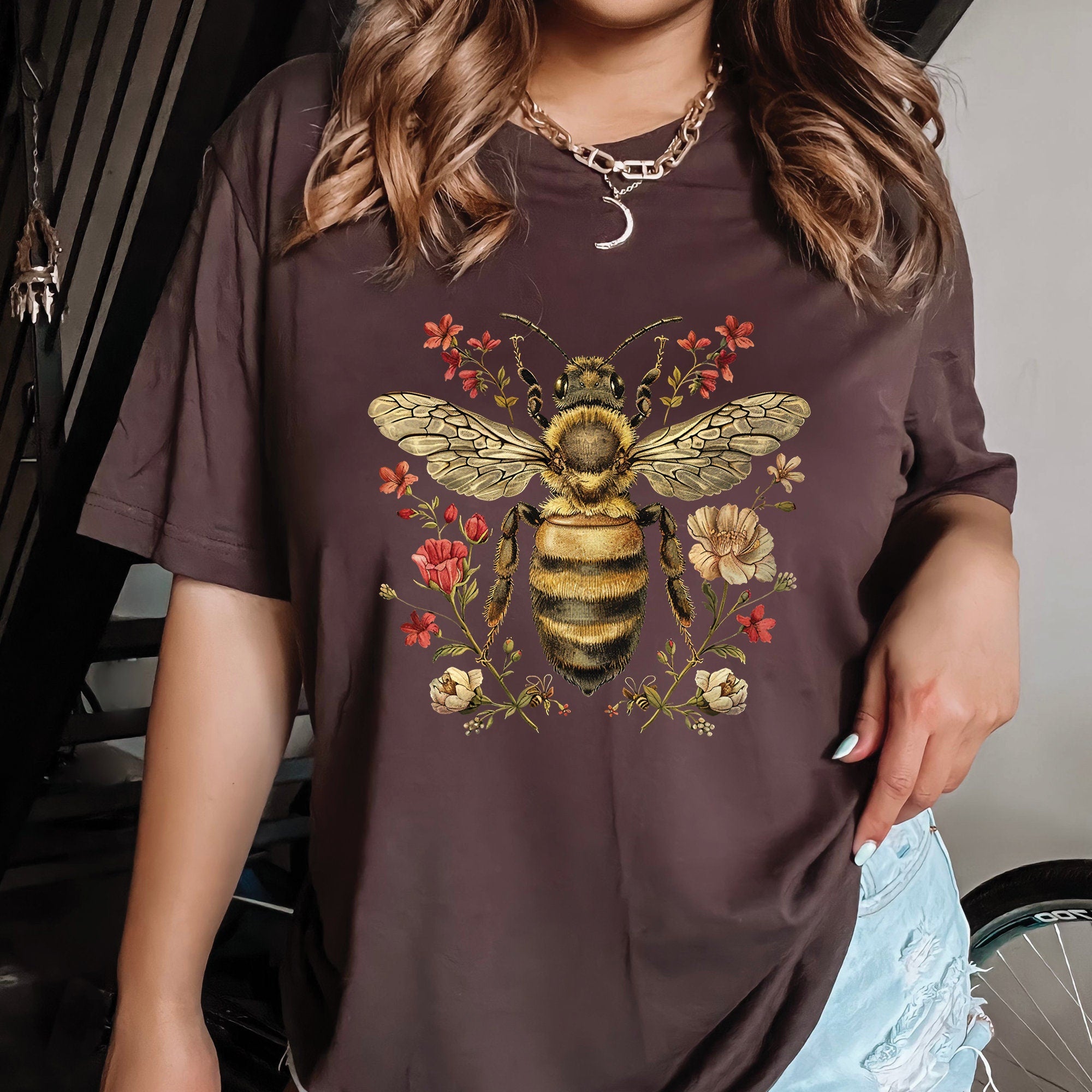 Vintage Floral Bee T-Shirt