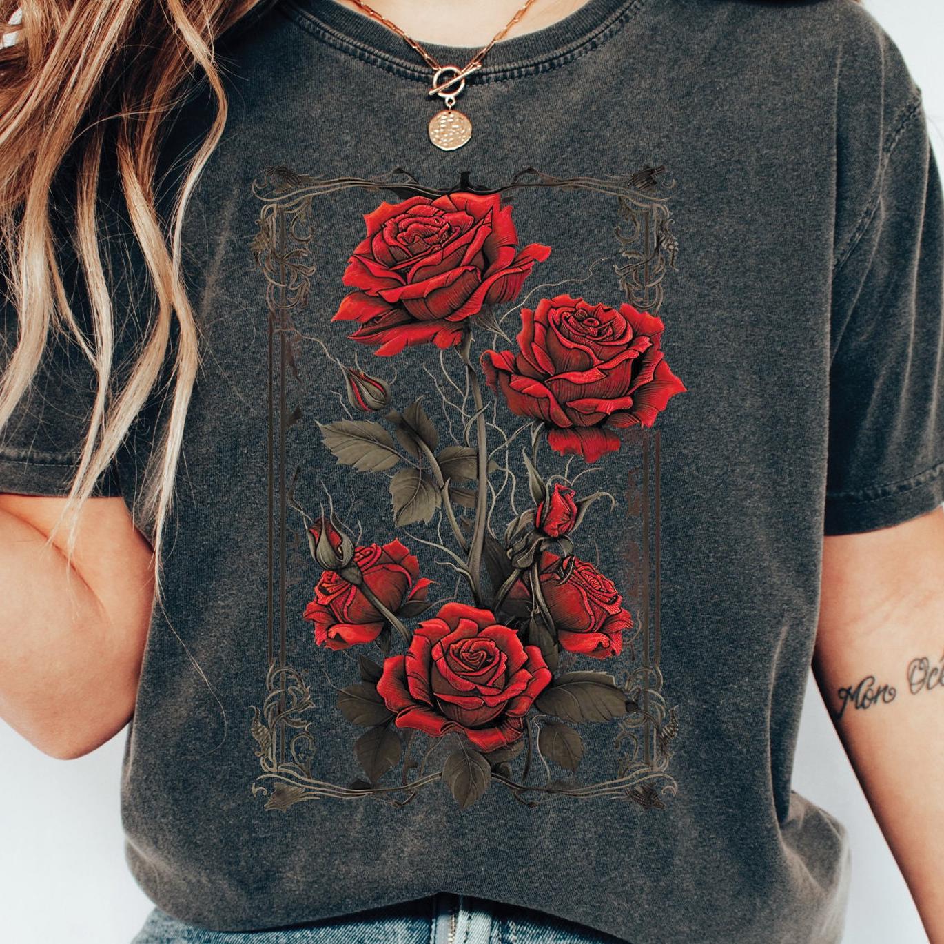 Vintage Roses Retro Gothic T-Shirt