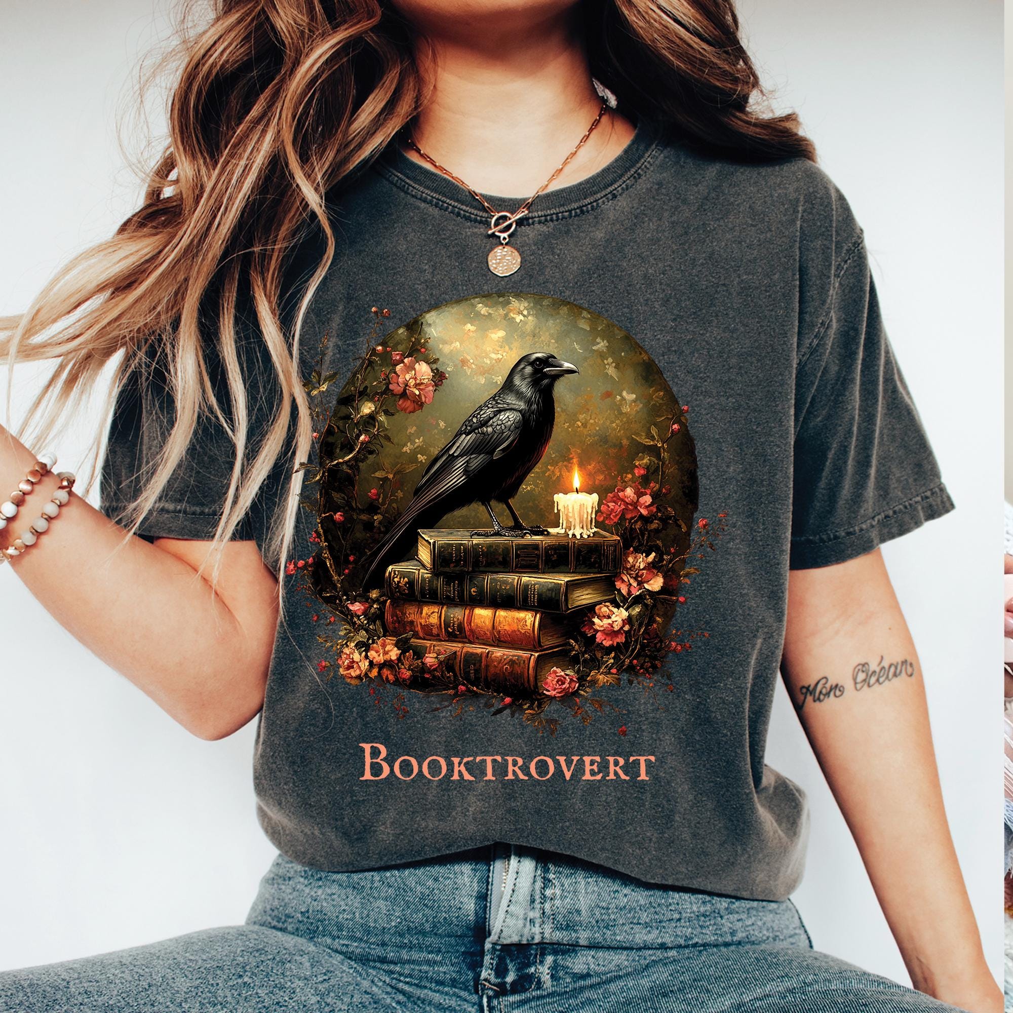 Booktrovert Raven T-Shirt