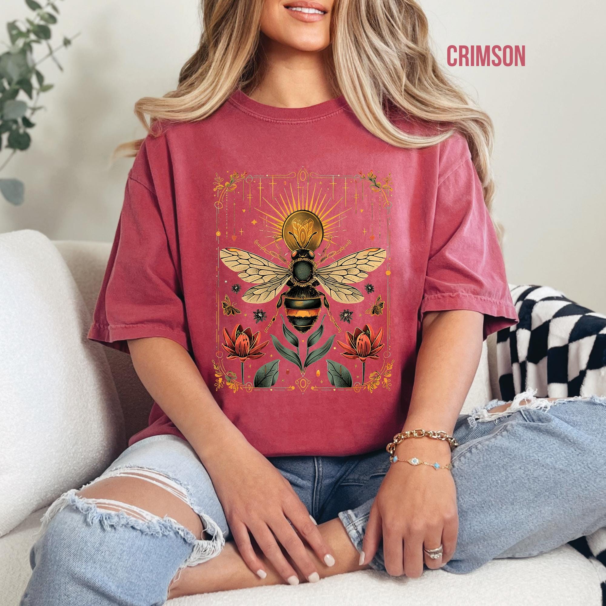 Vintage Tarot Card Floral Bee T-Shirt